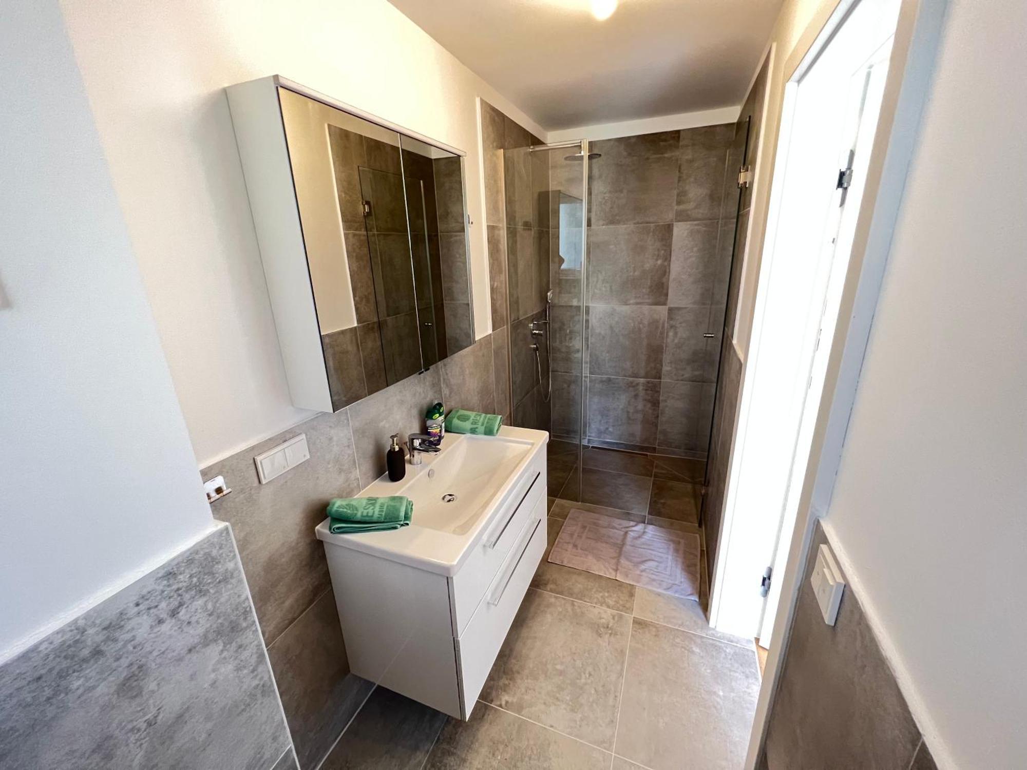 25H Spa-Residenz Best Sleep Privat Garden & Pools Нойзідль-ам-Зе Екстер'єр фото