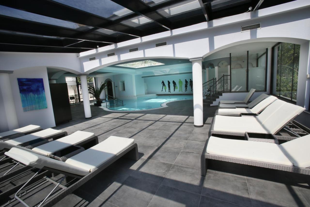 25H Spa-Residenz Best Sleep Privat Garden & Pools Нойзідль-ам-Зе Екстер'єр фото