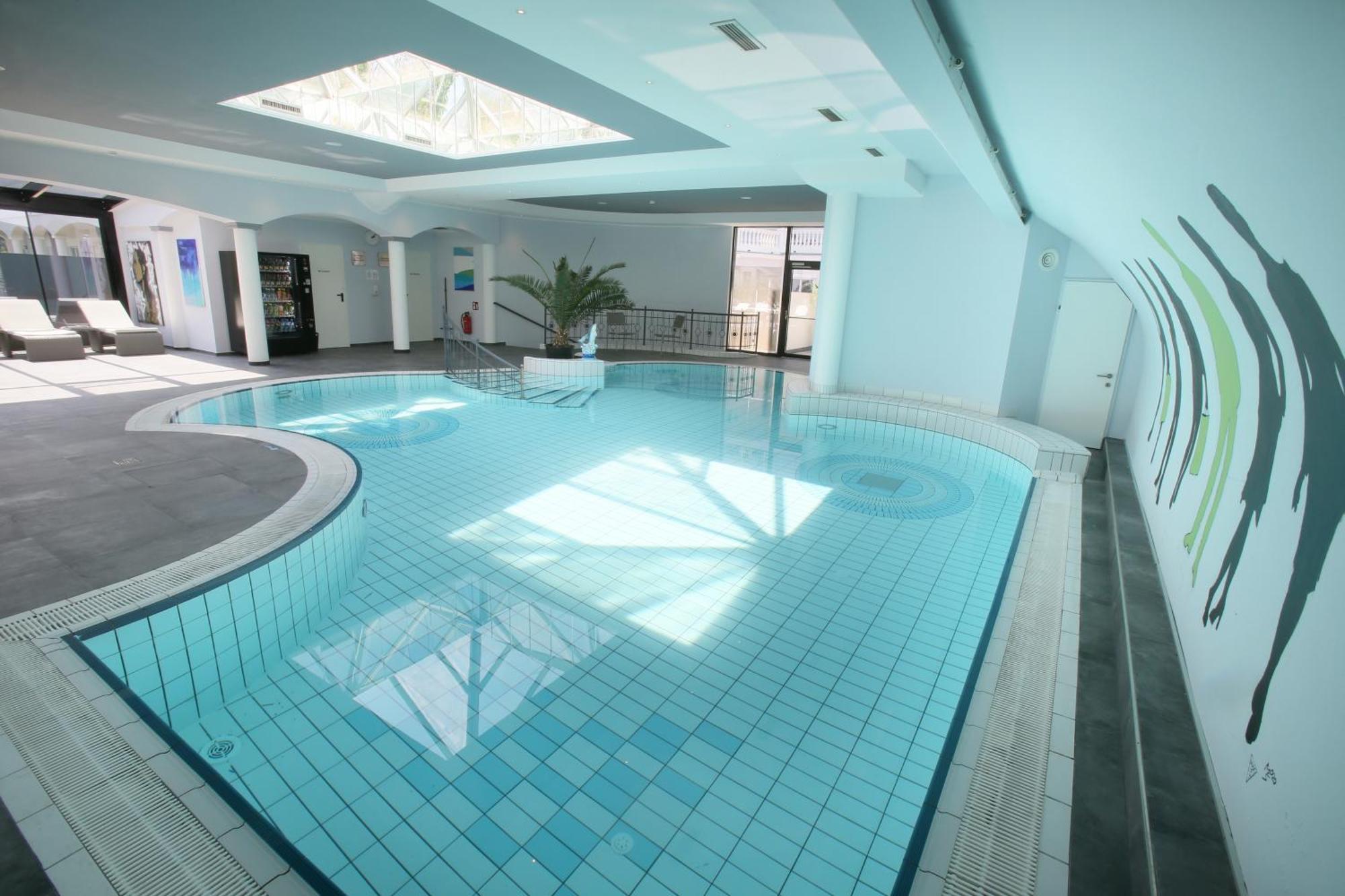 25H Spa-Residenz Best Sleep Privat Garden & Pools Нойзідль-ам-Зе Екстер'єр фото