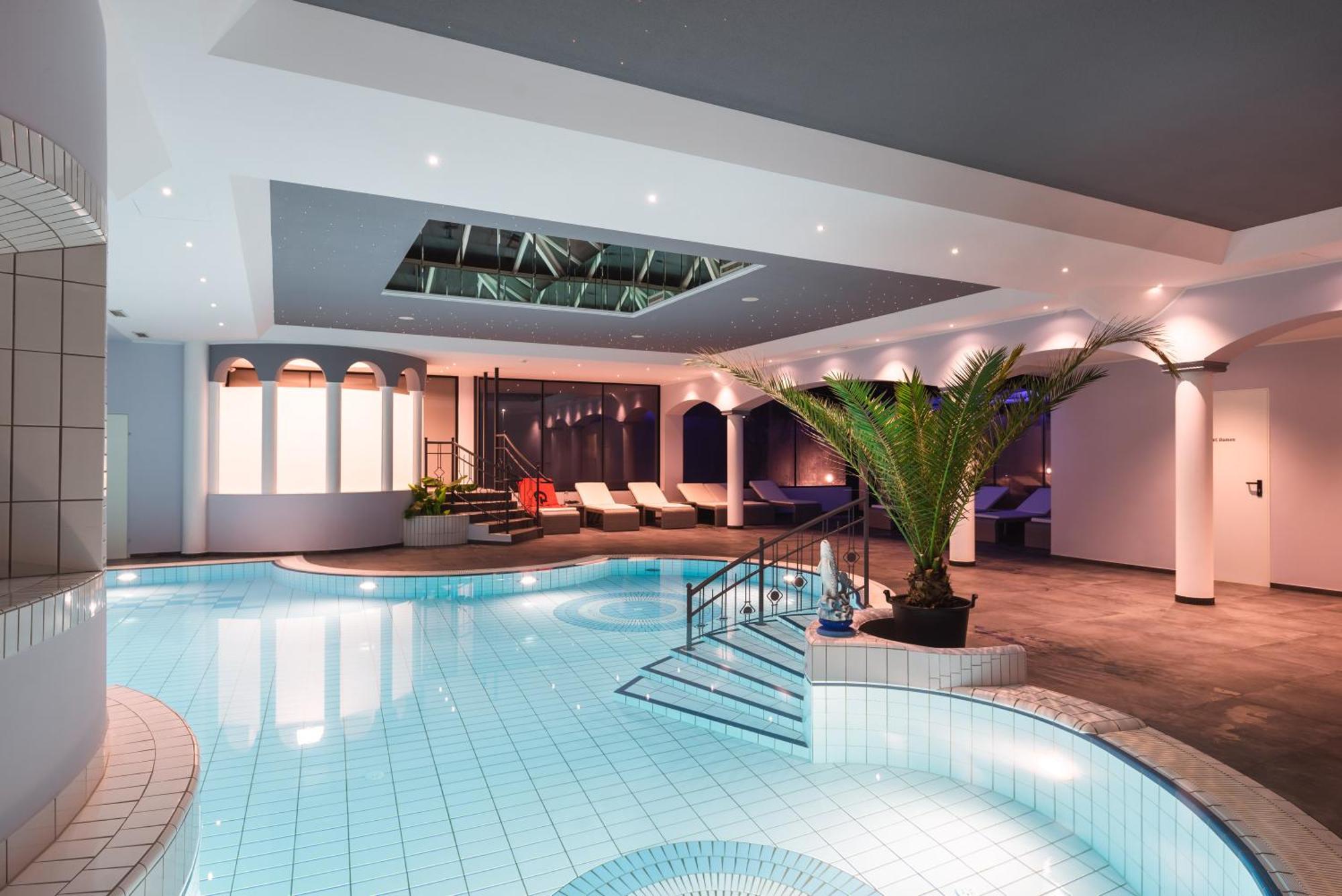 25H Spa-Residenz Best Sleep Privat Garden & Pools Нойзідль-ам-Зе Екстер'єр фото